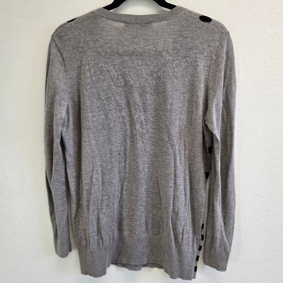 Ann Taylor Loft Petites Sweater Size MP – Gray Polka Dot Striped V-Neck - Picture 2 of 5